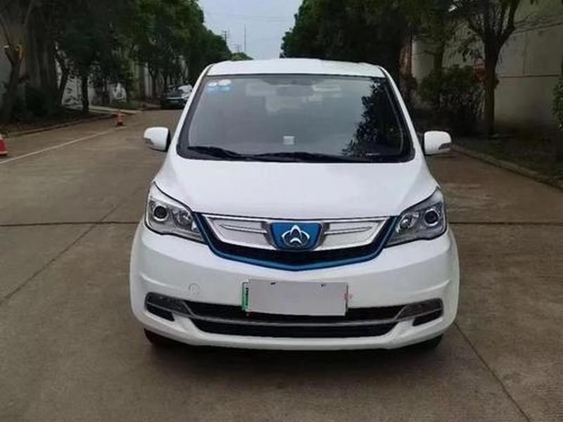5万以下的小型面包车(5万以下的小型面包车有哪些) 5万以下的小型面包车(5万以下的小型面包车有哪些)