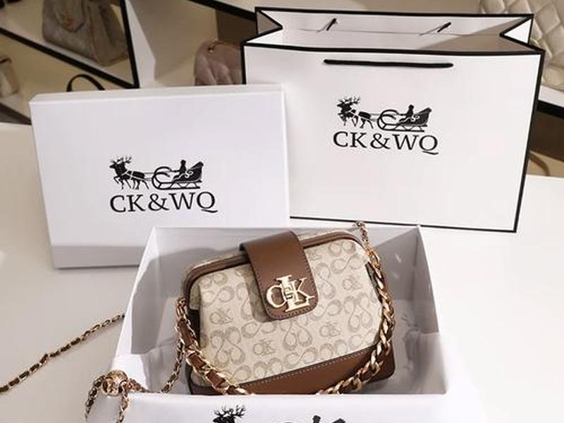 ck轻奢百搭包包、ckwq包包是轻奢吗 ck轻奢百搭包包、ckwq包包是轻奢吗